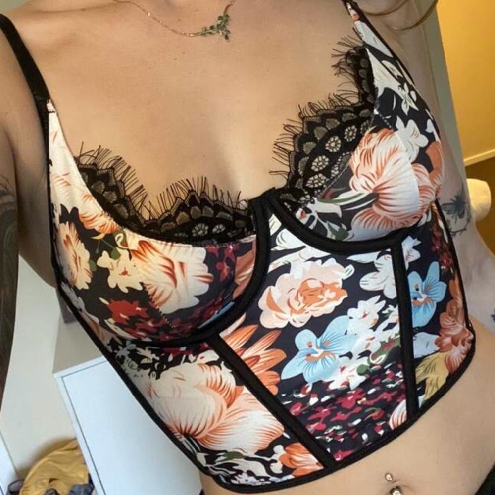 Floral Lace Trim corset style crop Bustier